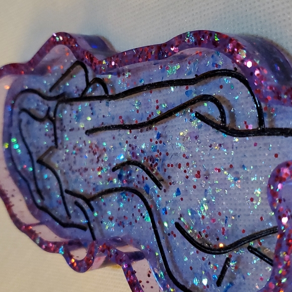 Resin Female body shape trinket - Picture 3 of 8